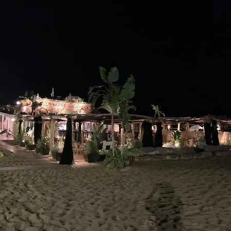 Apartment On The Beach In Roseto Roseto Degli Abruzzi Exterior photo